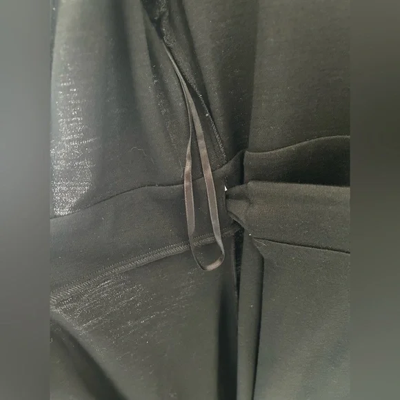 Diane Von Furstenburg 100% Wool Wrap Dress - Picture 7 of 9